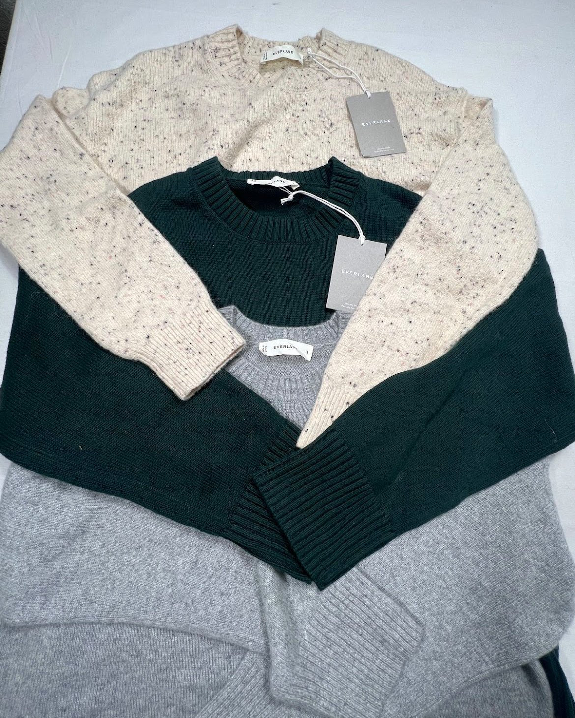 Everlane Sweaters Women's & Men's Clothing NWT/NWOT Returns Wholesale - Boutique by the Box Wholesale for Resellers