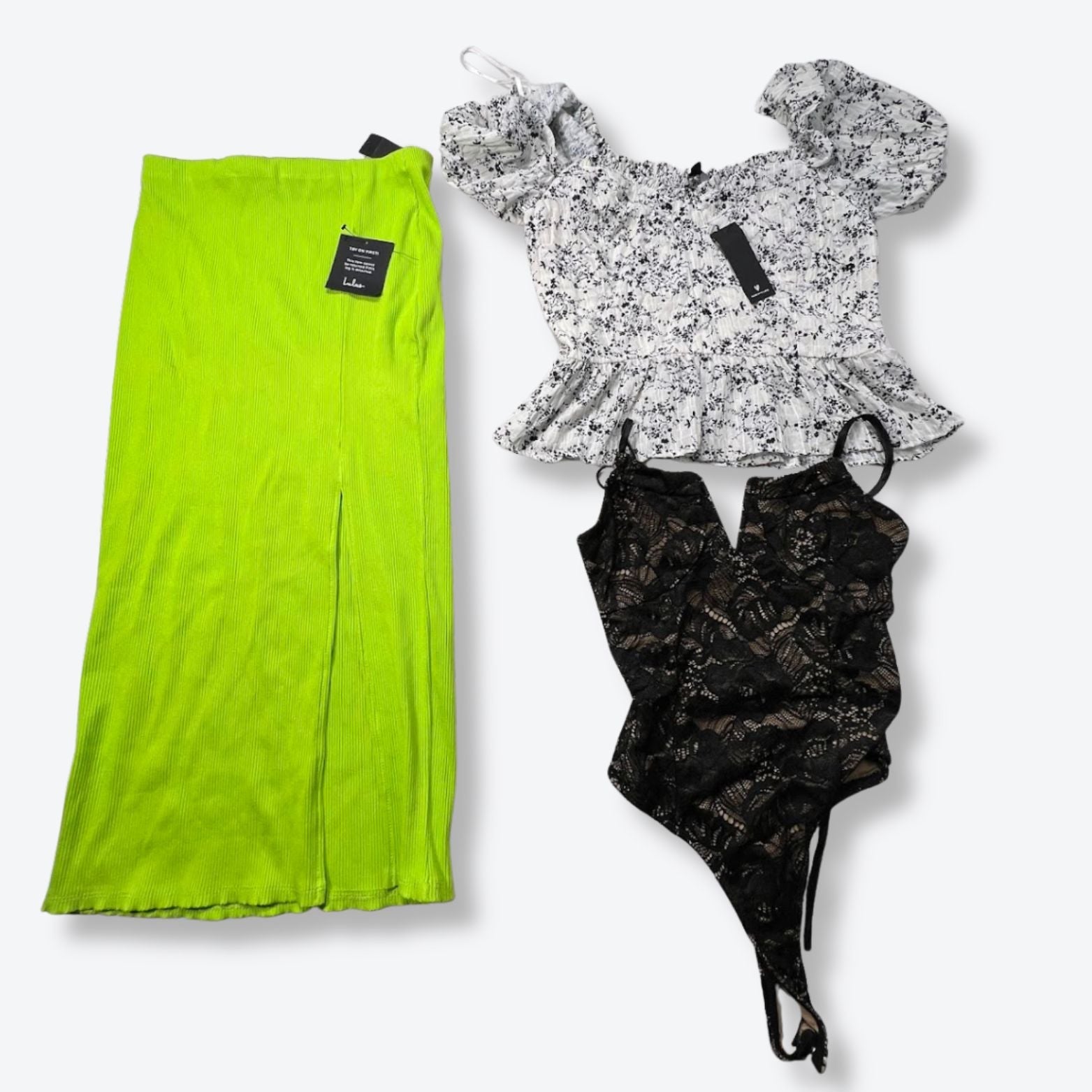Lulu's Women's Clothing Returns Bulk Wholesale - Boutique by the Box Wholesale for Resellers