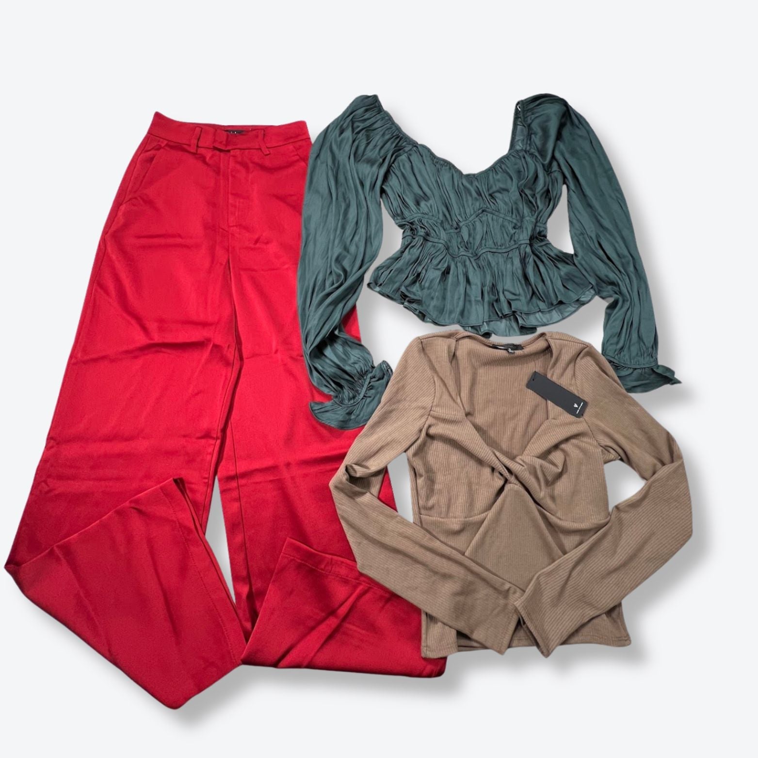 Lulu's Women's Dresses & Clothing Returns Bulk Wholesale - Boutique by the Box Wholesale for Resellers