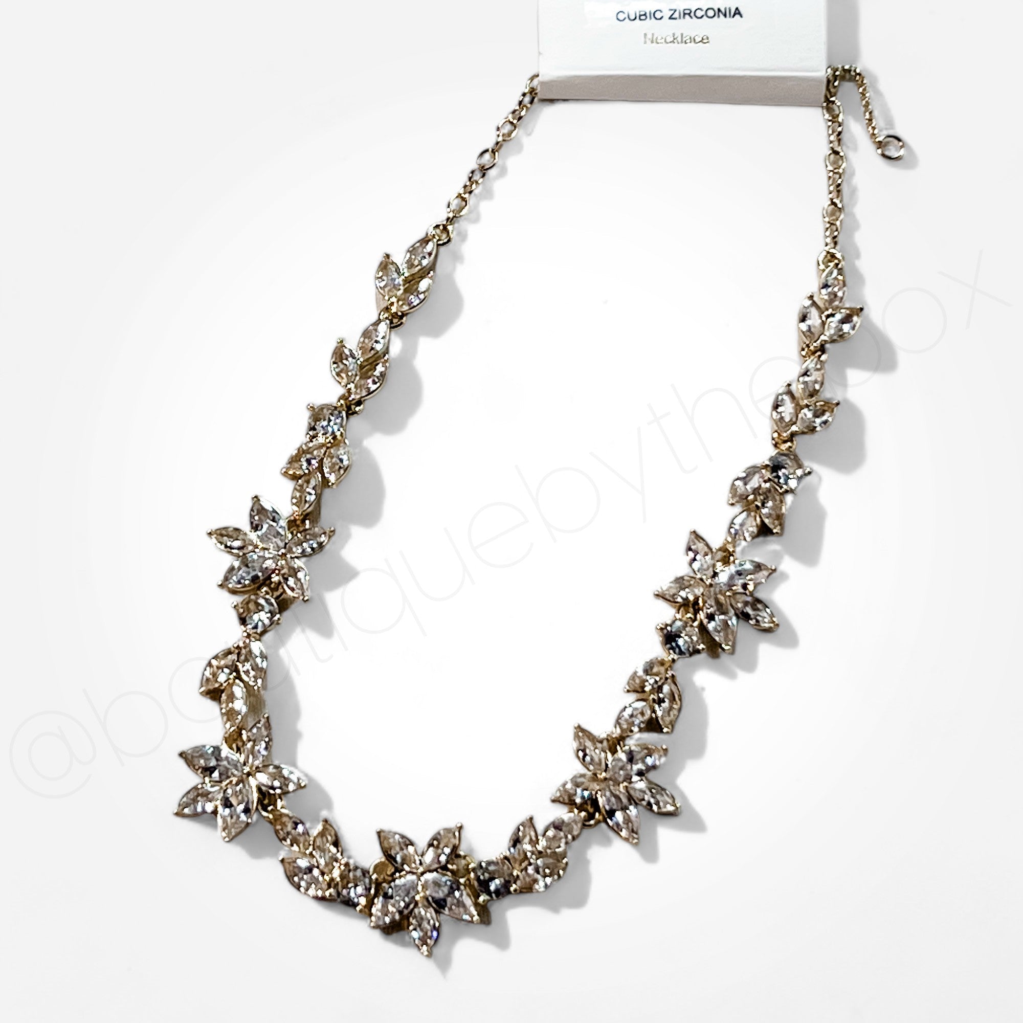 MDWLL + JCRW Jewelry & Accessories New + Customer Returns Wholesale - Boutique by the Box Wholesale for Resellers