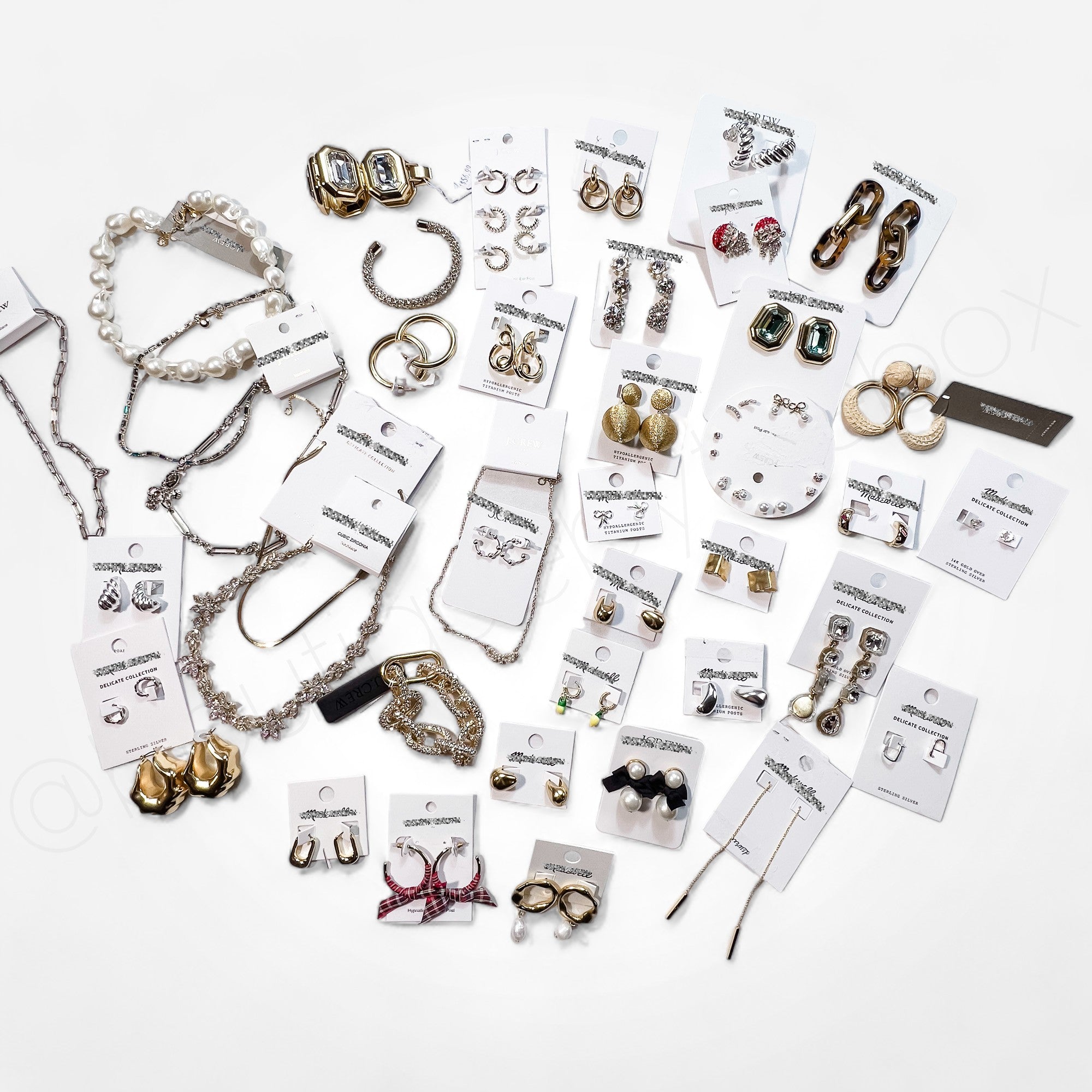 MDWLL + JCRW Jewelry & Accessories New + Customer Returns Wholesale - Boutique by the Box Wholesale for Resellers