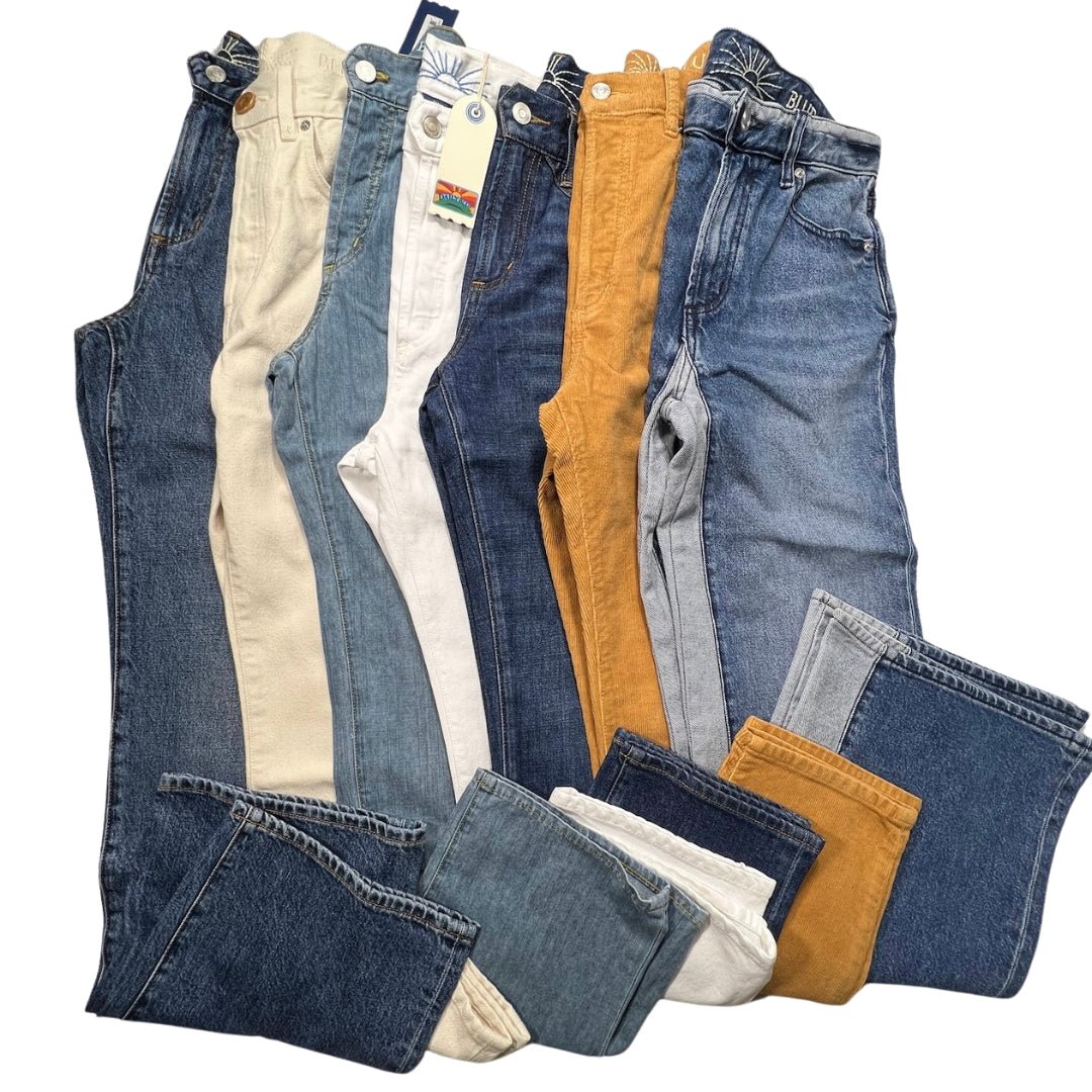 Womens Denim selling Jean Mystery Bundle Lot Reseller Box Capsule Wardrobe Sz 23, 24, 25