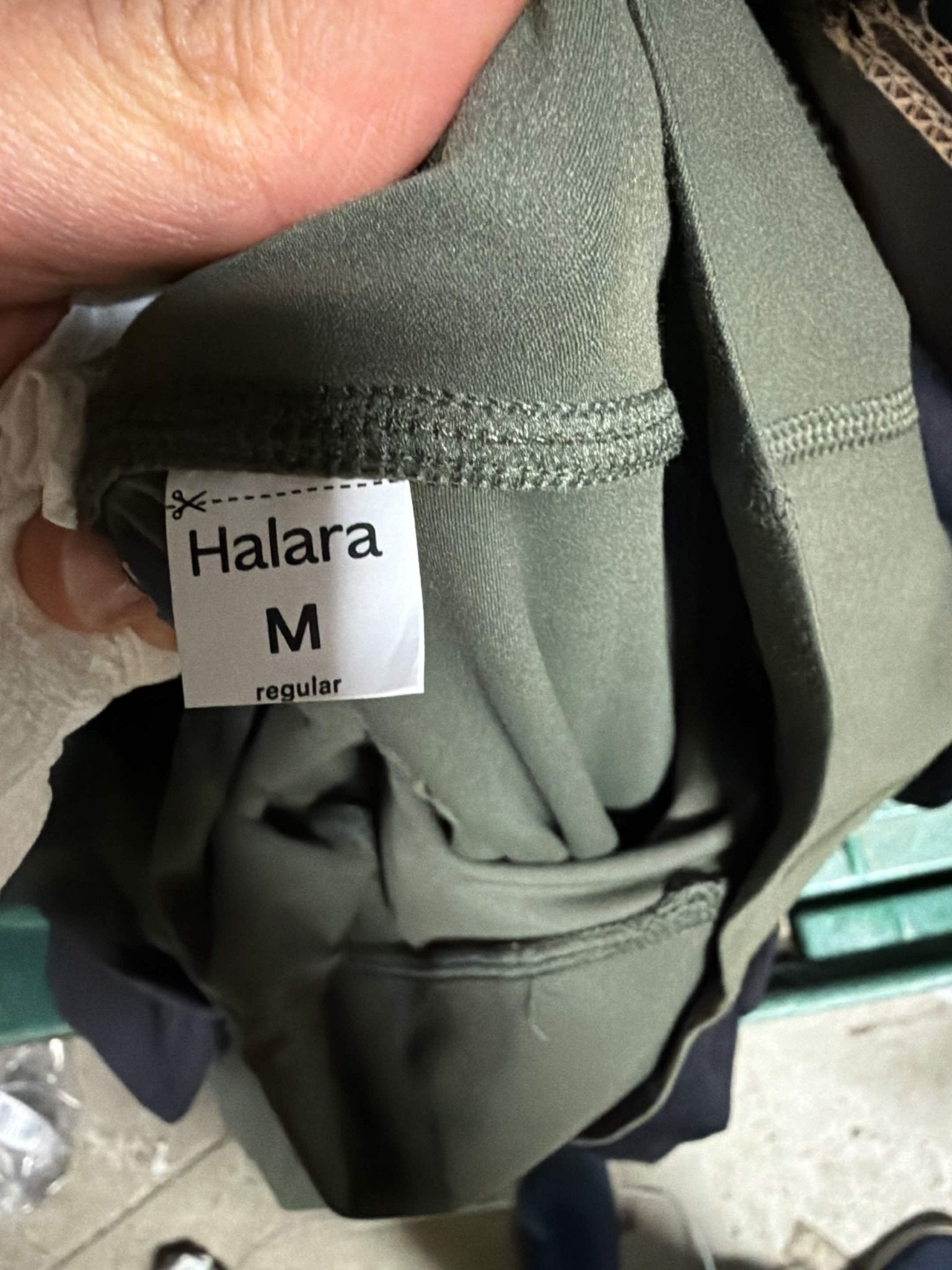 Halara Variety Women's Customer Returns Clothing Wholesale - Boutique by the Box Wholesale for Resellers