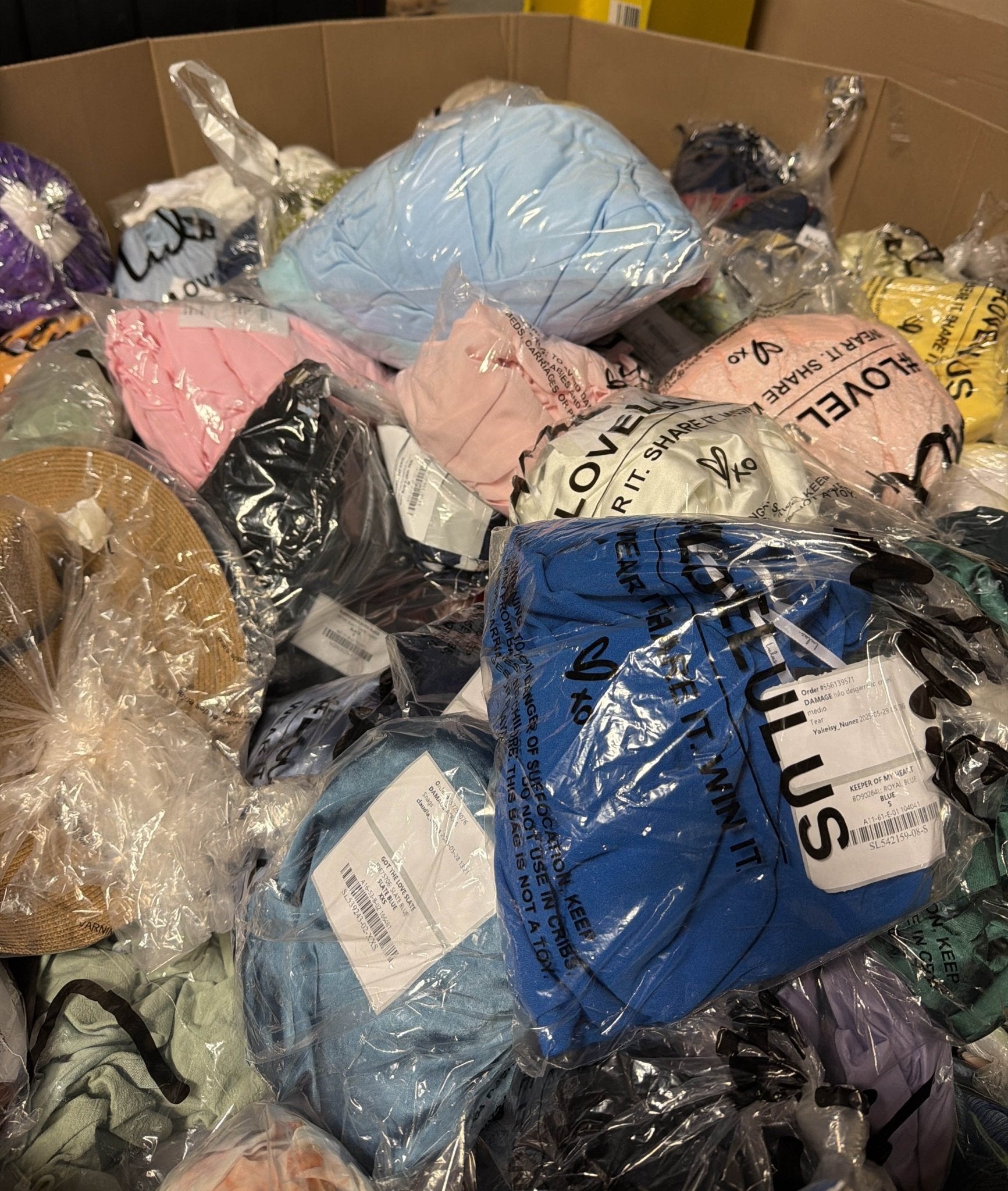 Lulu's Women's Clothing Customer Returns Bulk Wholesale - Boutique by the Box Wholesale for Resellers